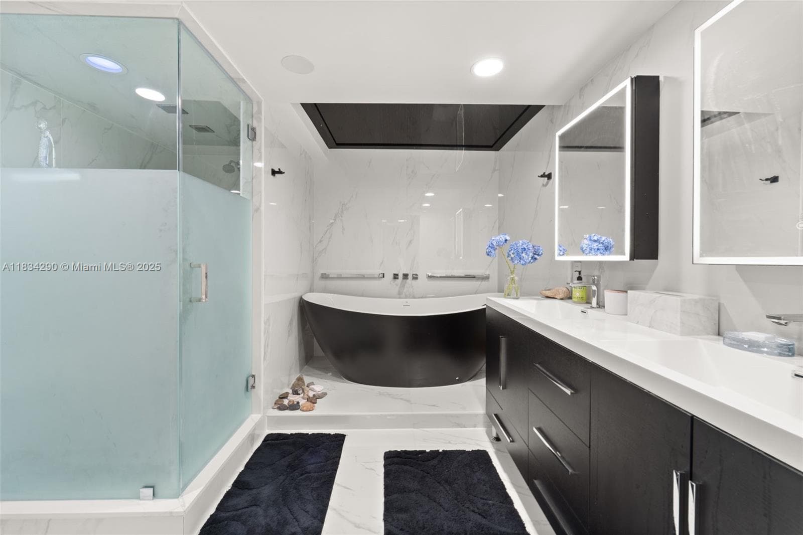 A11834290 — Miami Beach — 13