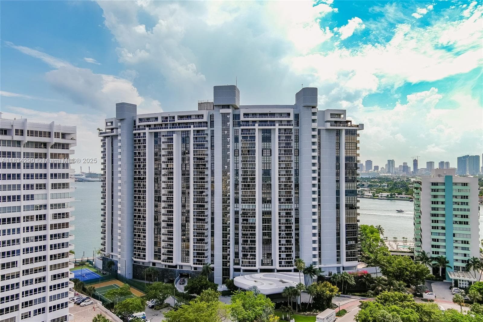 A11834290 — Miami Beach — 17