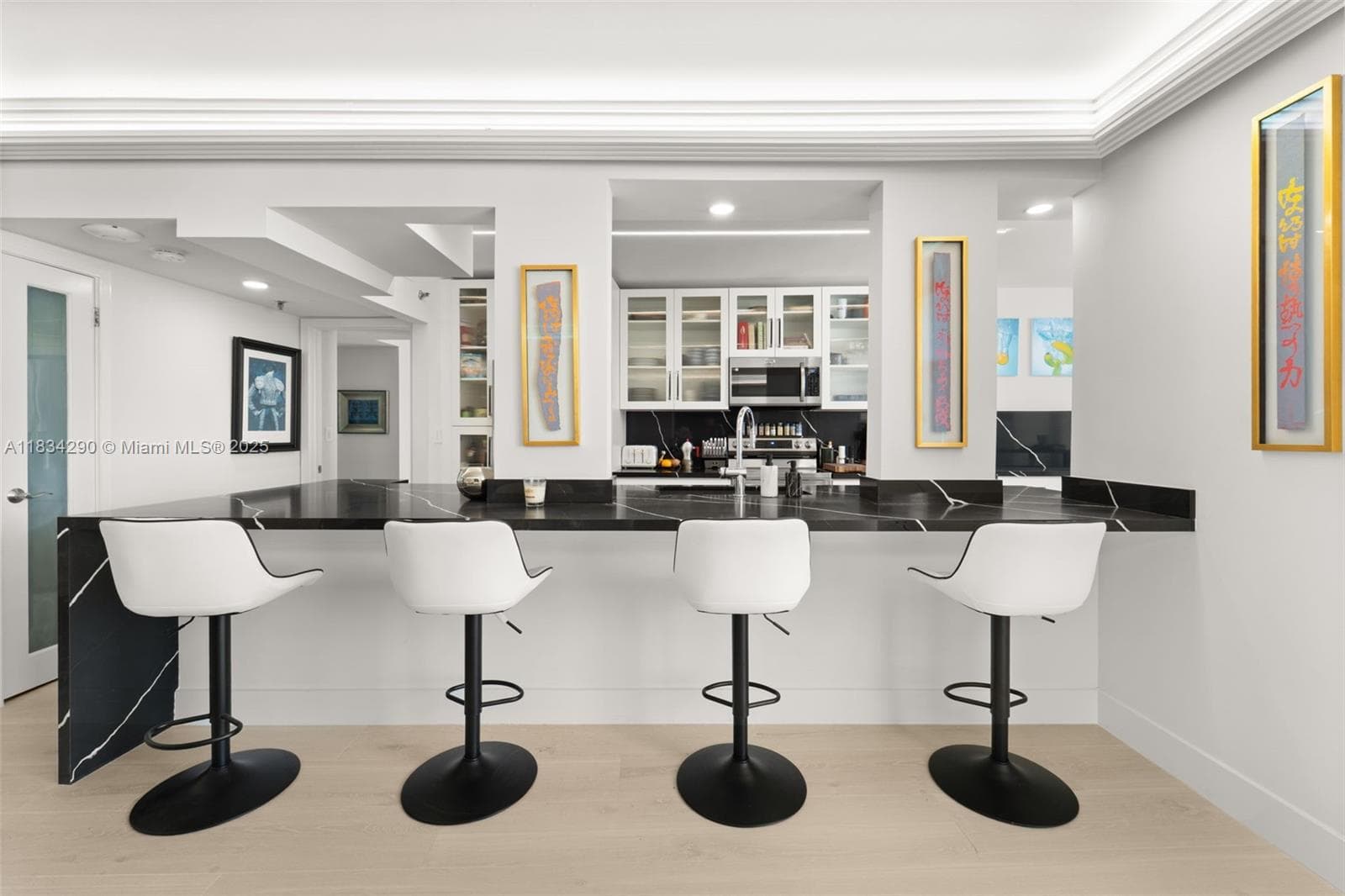 A11834290 — Miami Beach — 8