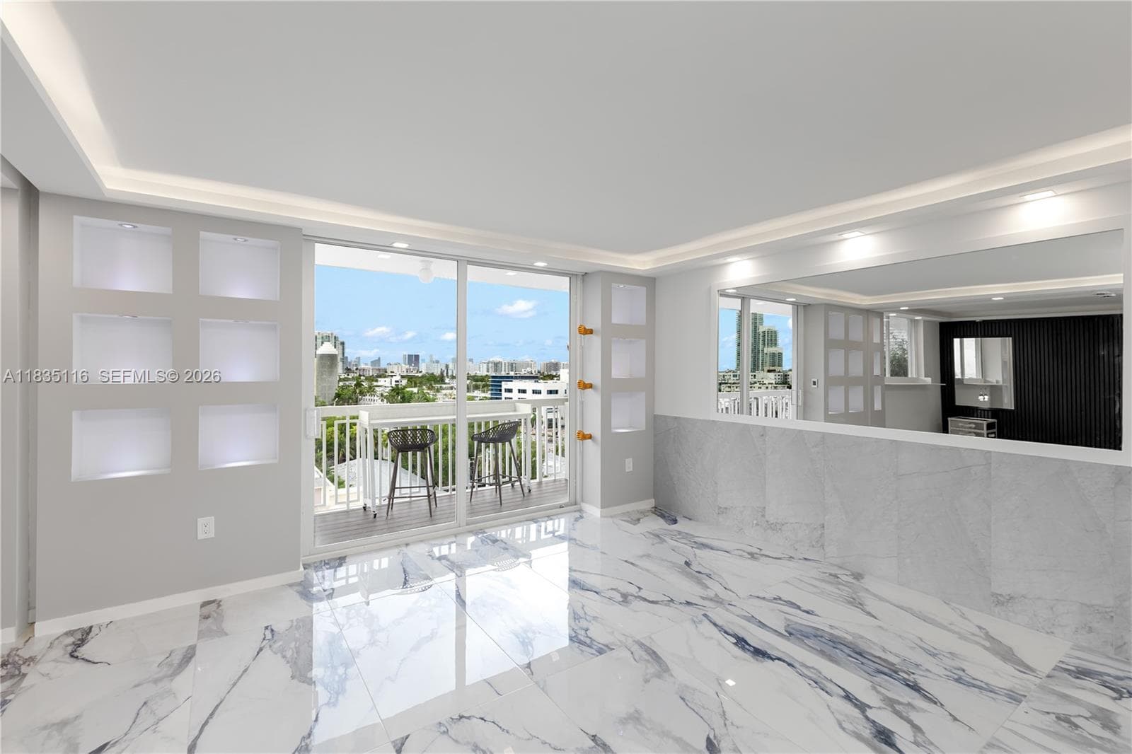 A11835116 — Miami Beach — 6