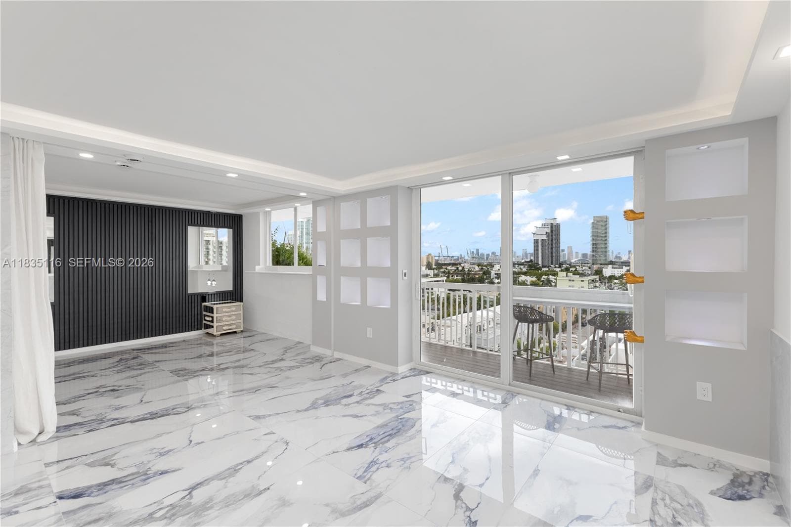 A11835116 — Miami Beach — 7