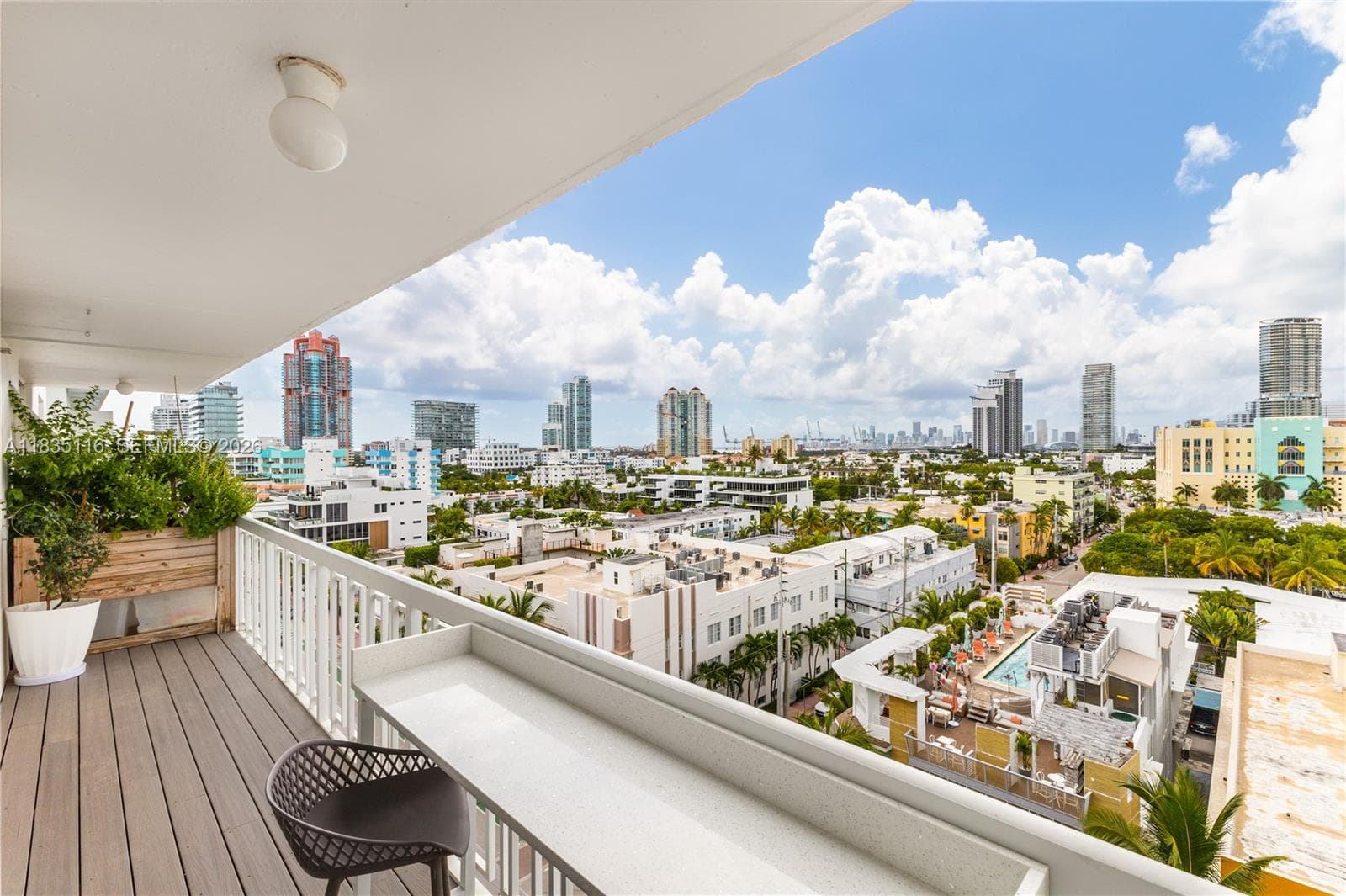 A11835116 — Miami Beach