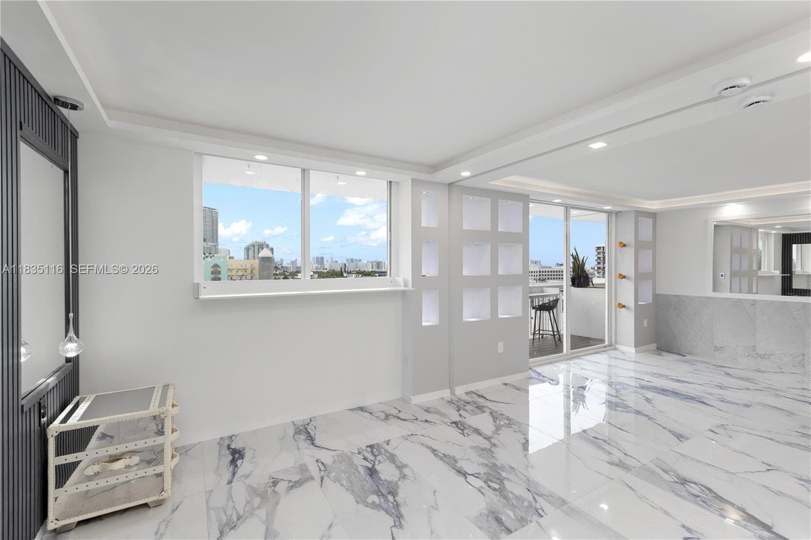 A11835116 — Miami Beach — 9
