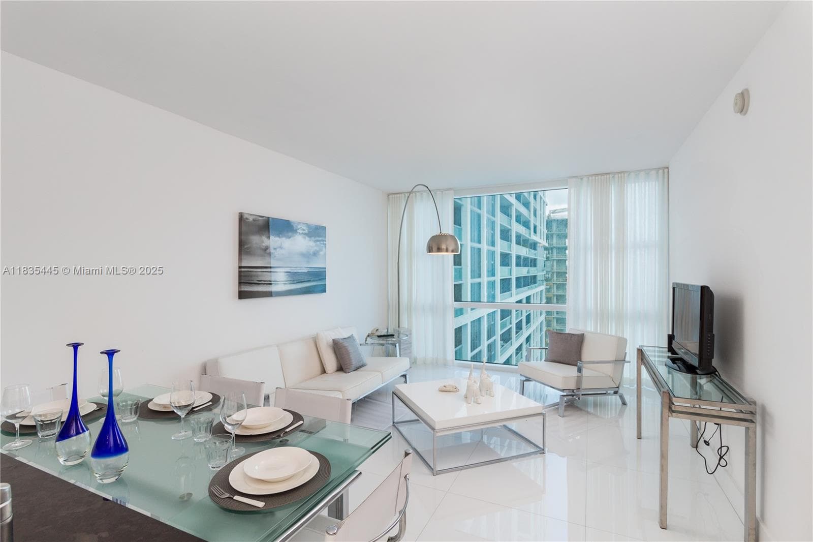 A11835445 — Miami Beach — 2