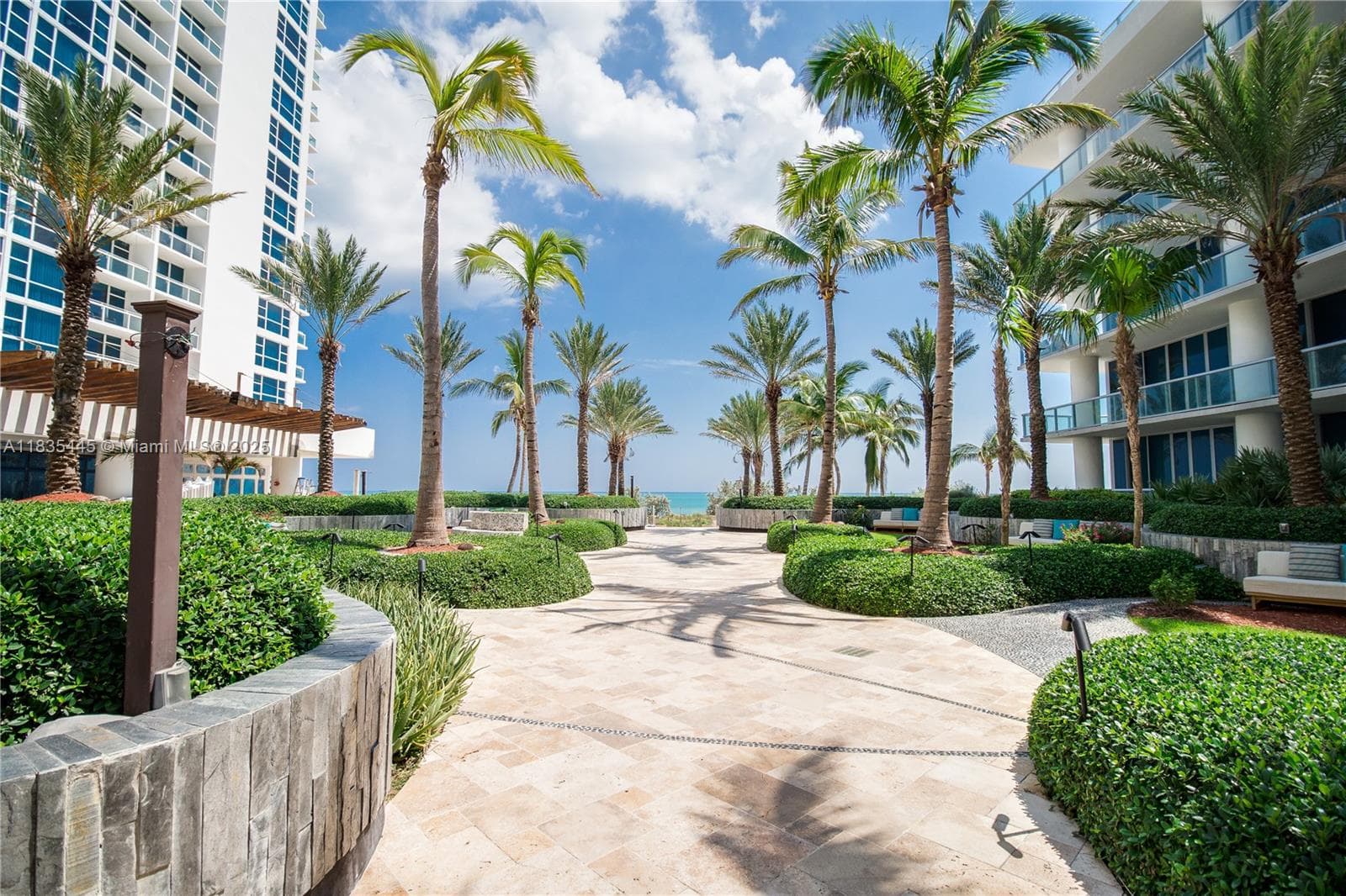 A11835445 — Miami Beach — 12