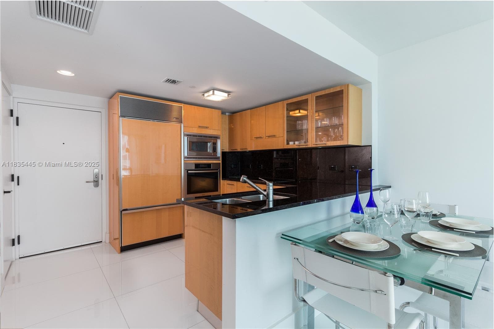 A11835445 — Miami Beach — 5