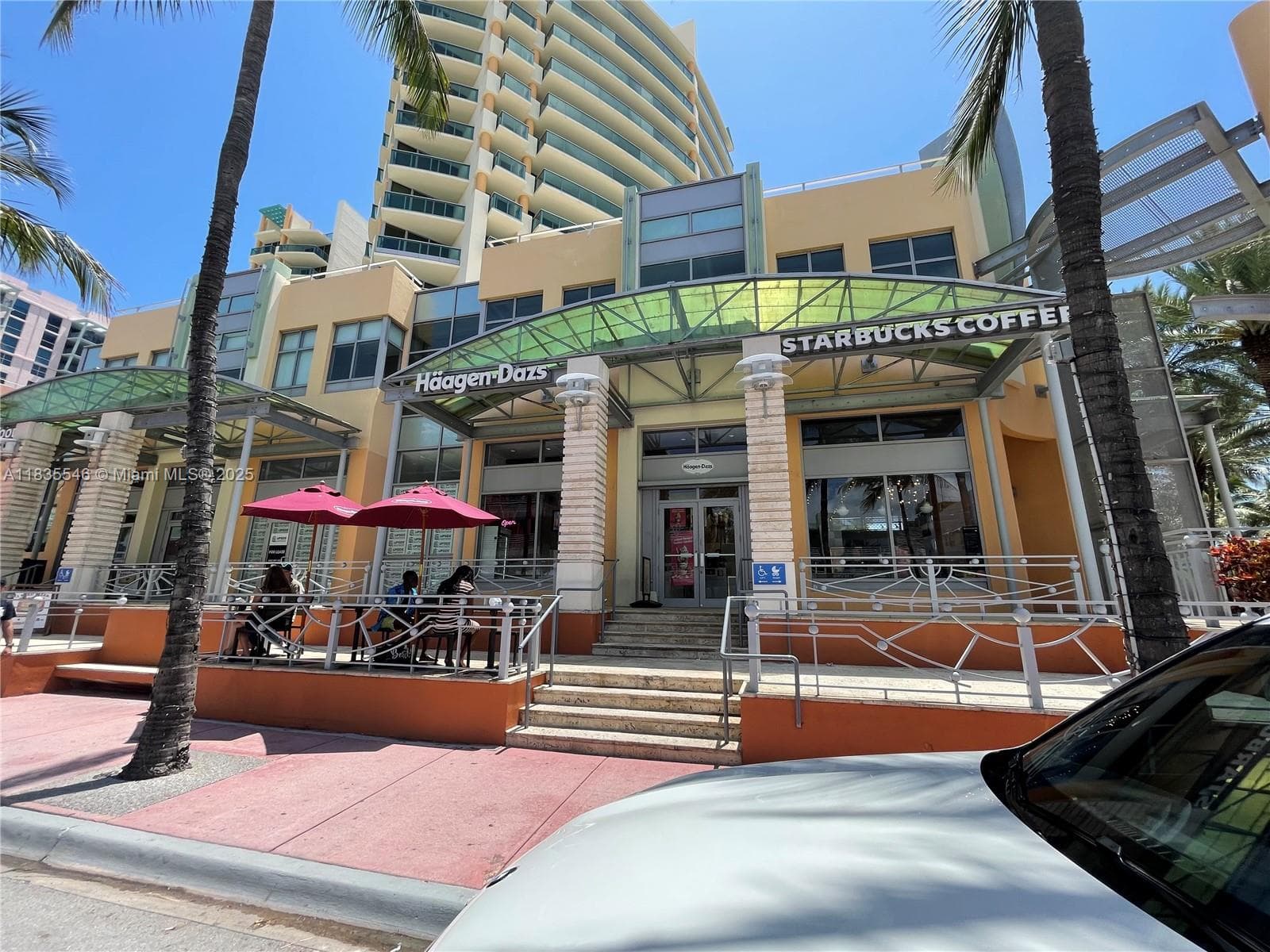 A11835546 — Miami Beach — 4
