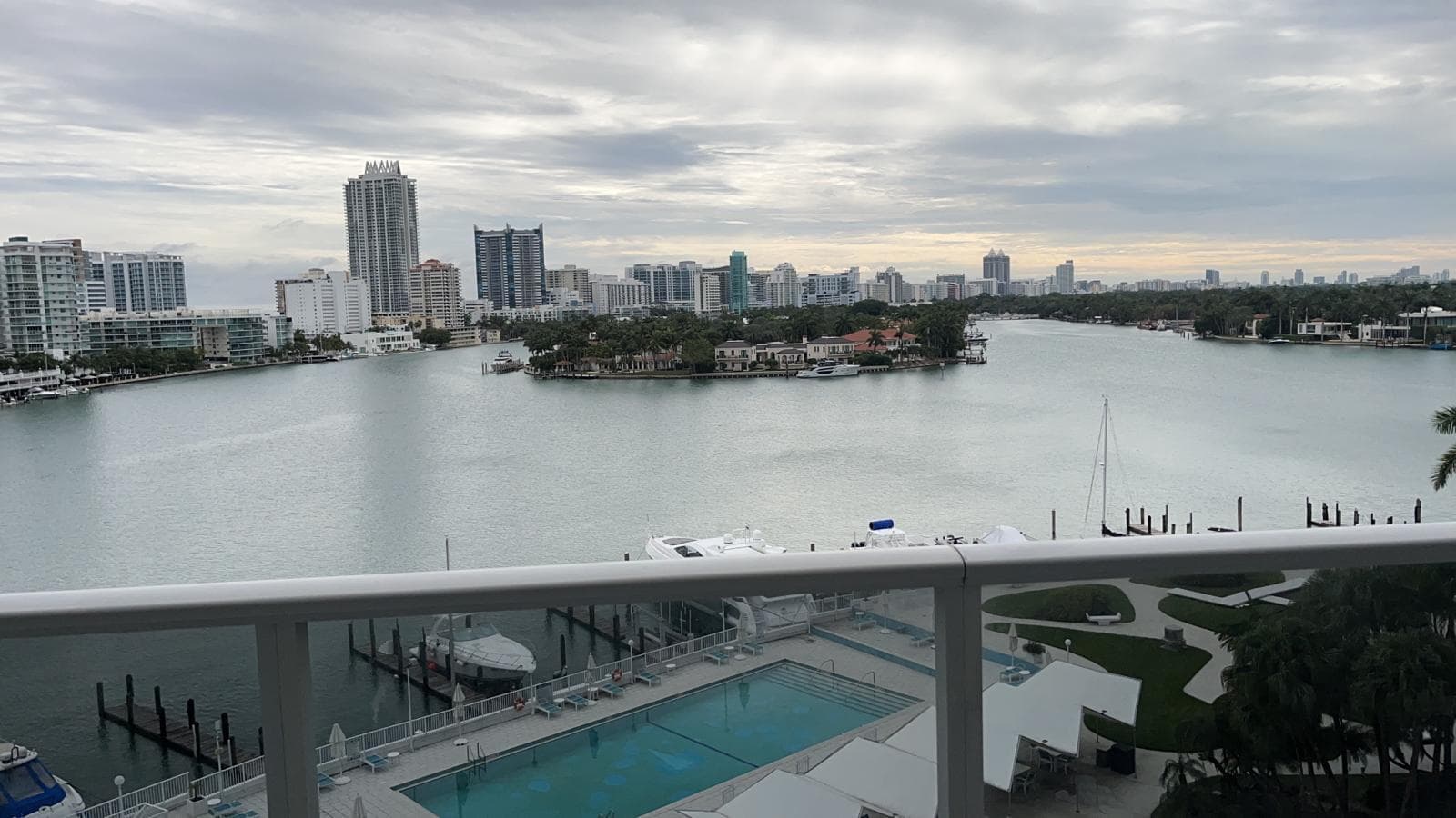 R11105499 — Miami Beach — 14