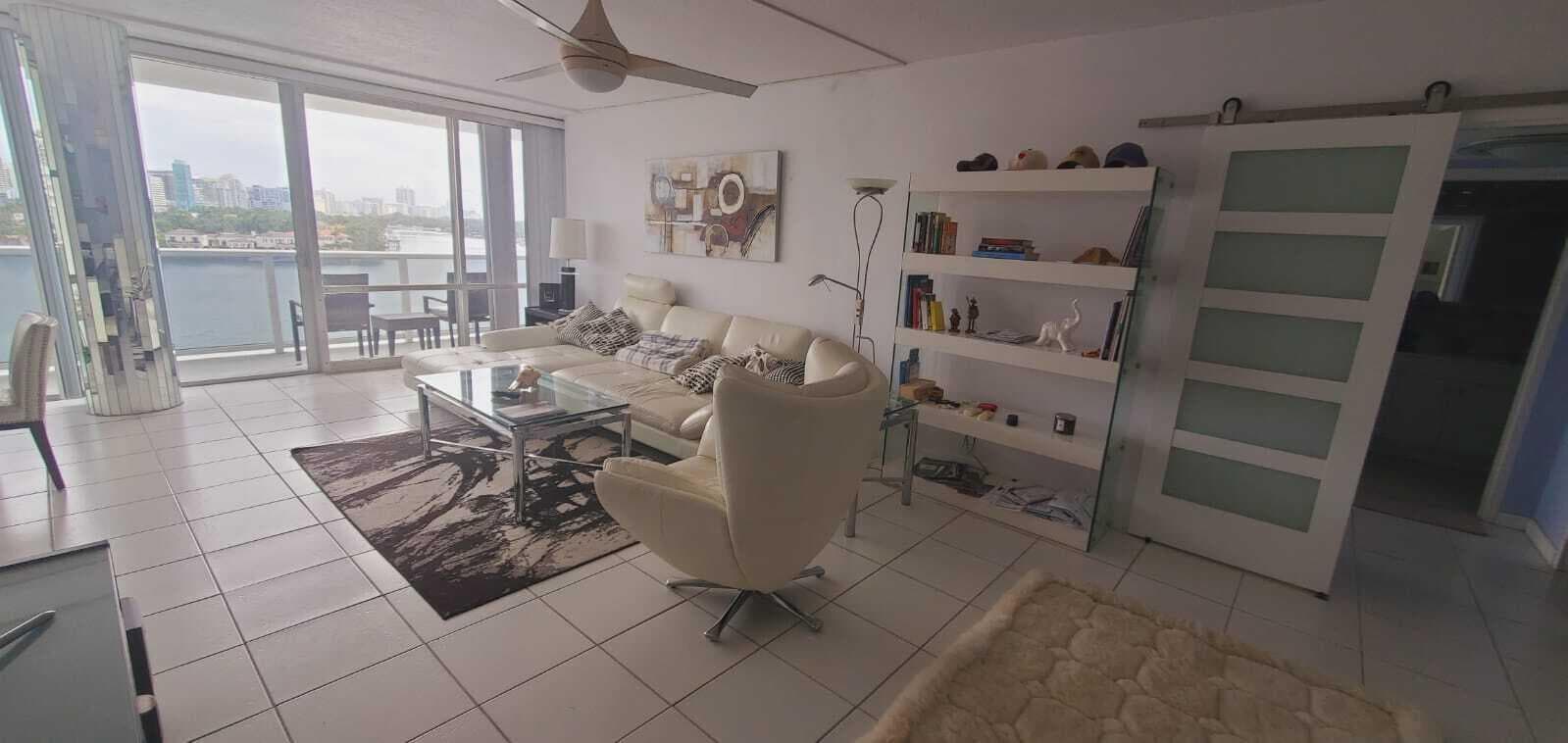 R11105499 — Miami Beach — 4