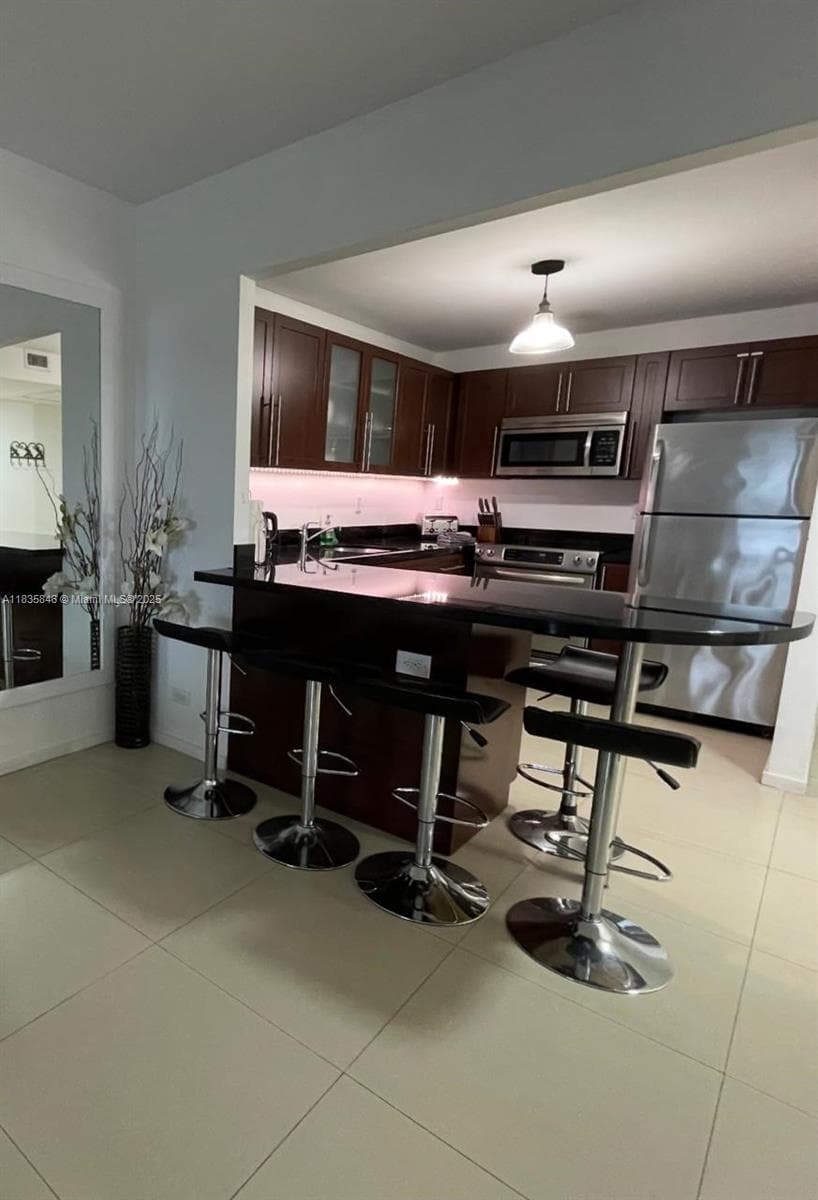 A11835846 — Miami Beach — 9