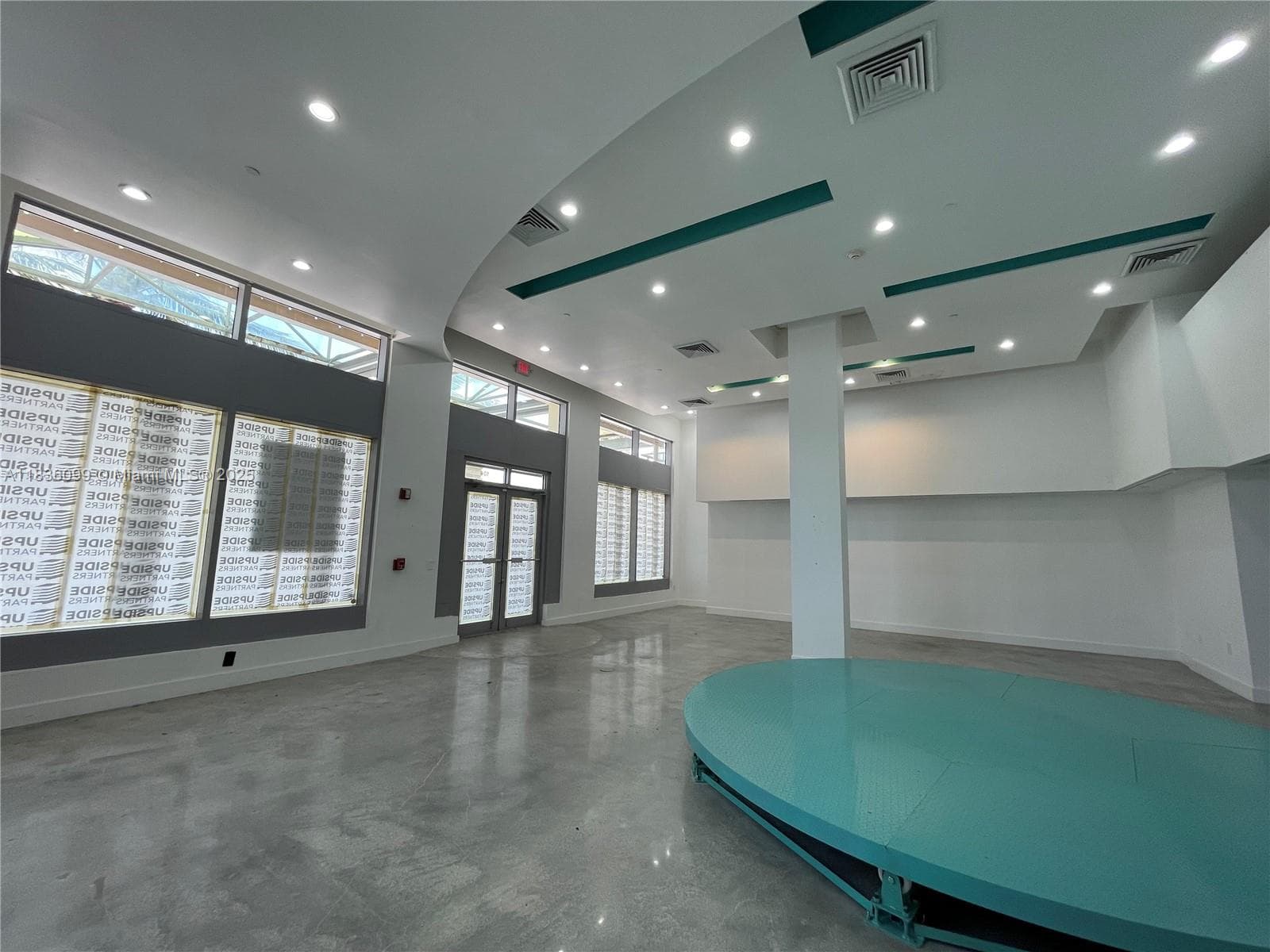 A11836099 — Miami Beach — 3