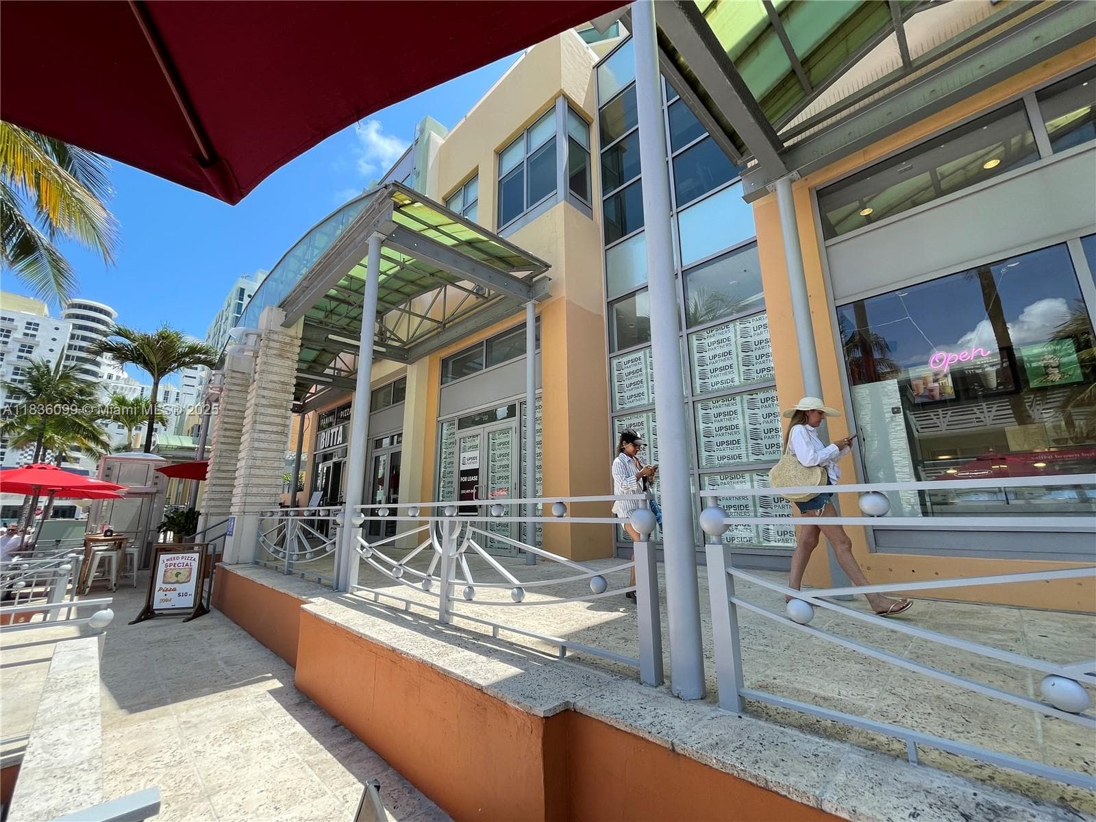A11836099 — Miami Beach — 4