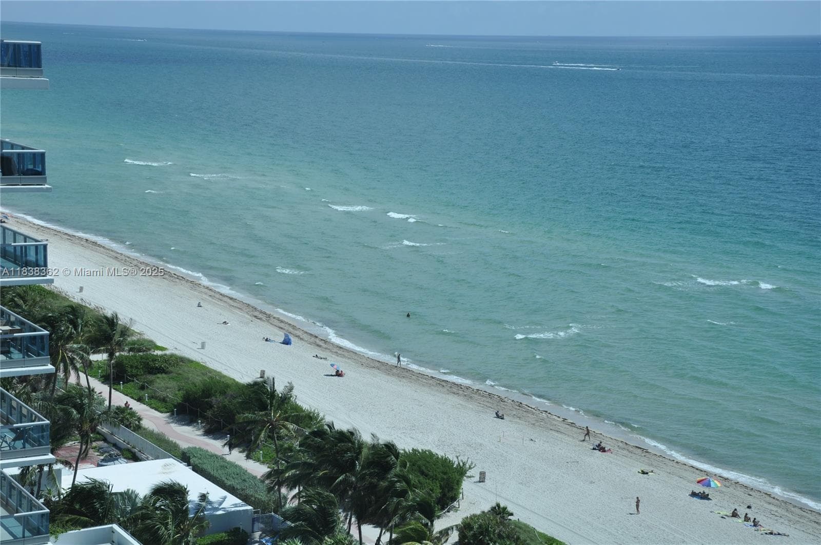 A11838362 — Miami Beach — 45
