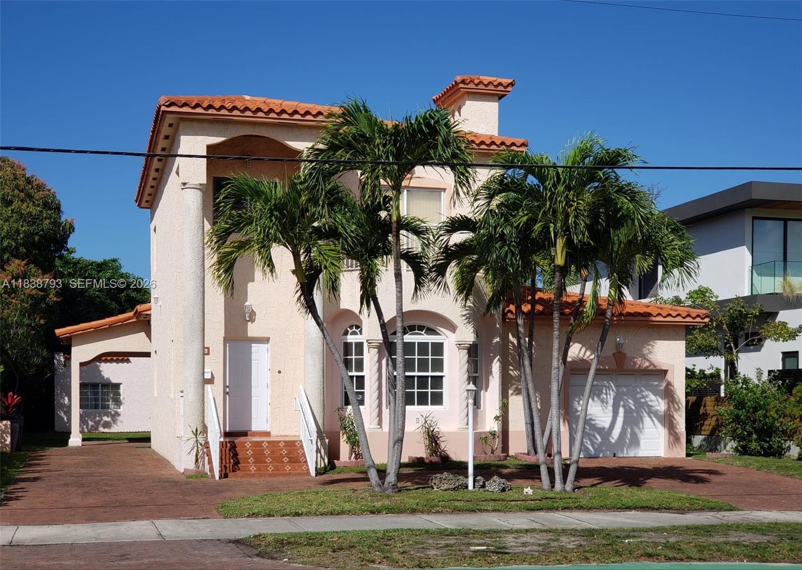A11838793 — Miami Beach — 10