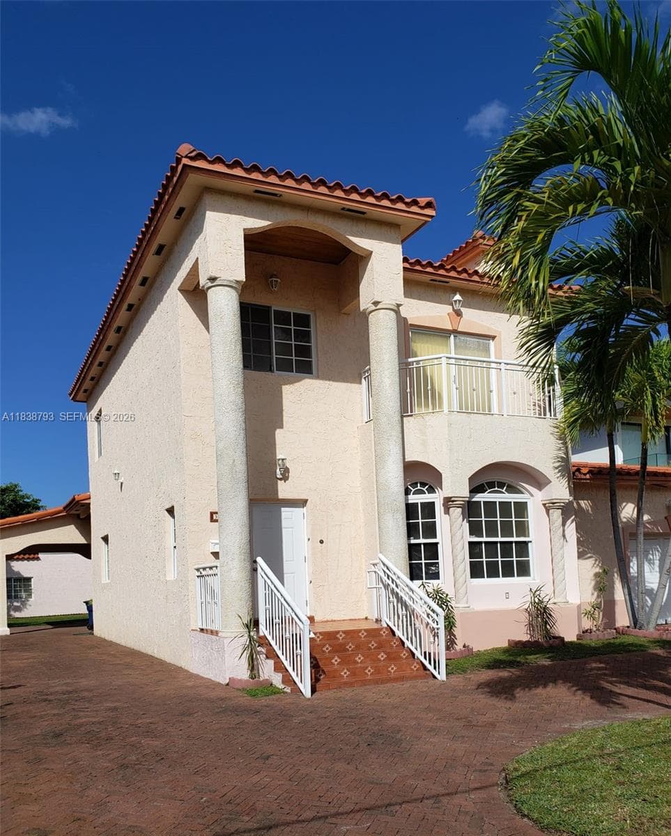 A11838793 — Miami Beach — 37