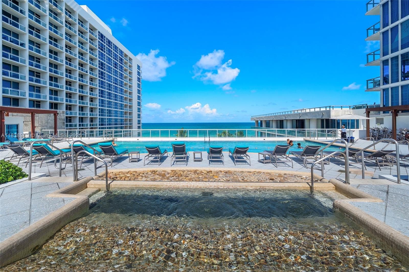 A11838969 — Miami Beach — 23