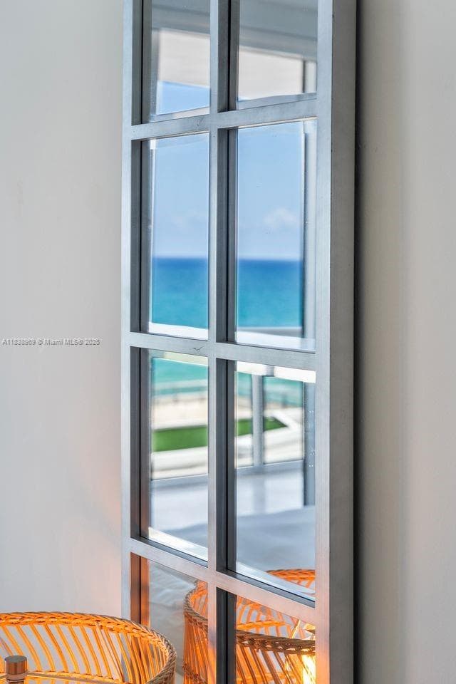 A11838969 — Miami Beach — 4