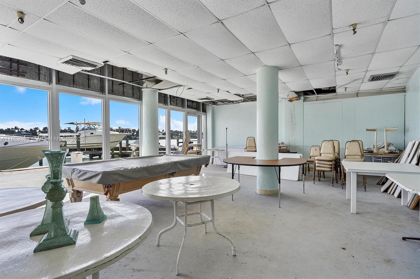 A11839863 — Miami Beach — 47