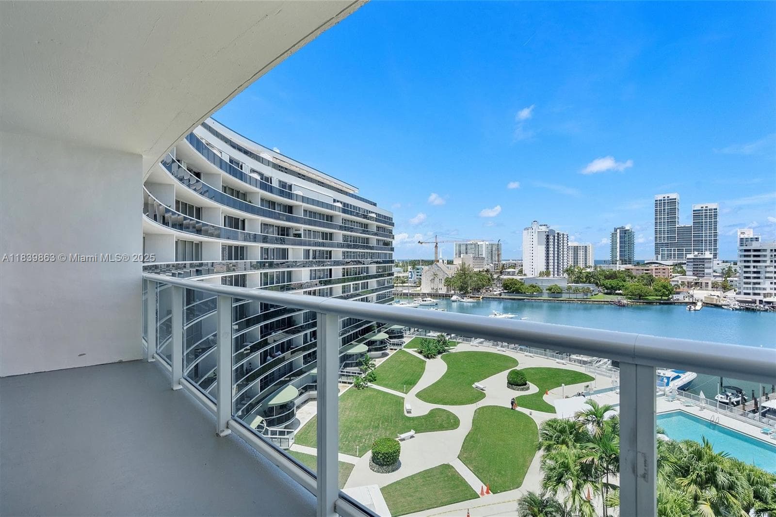 A11839863 — Miami Beach — 3