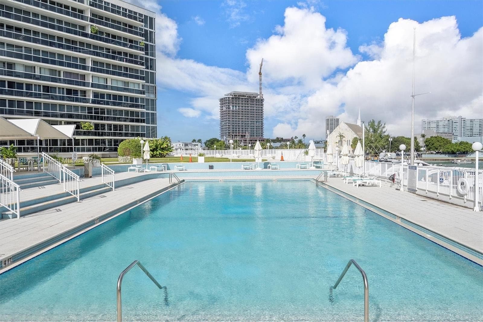 A11839863 — Miami Beach — 36