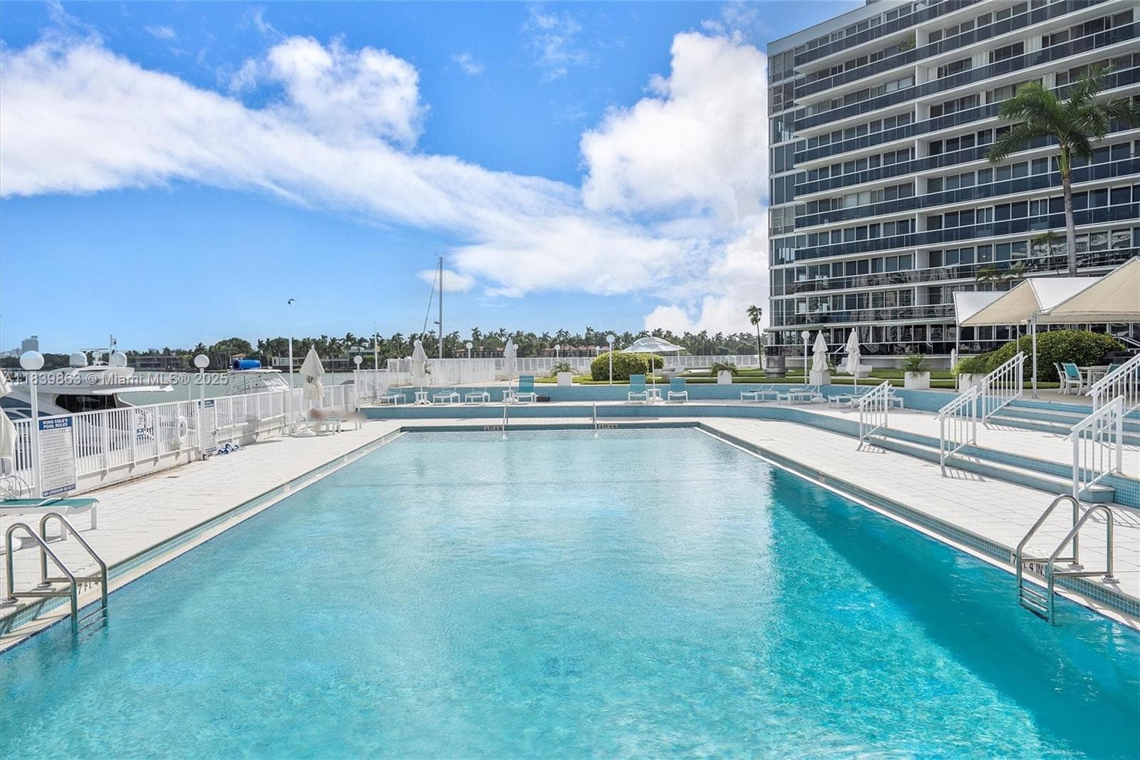 A11839863 — Miami Beach — 35