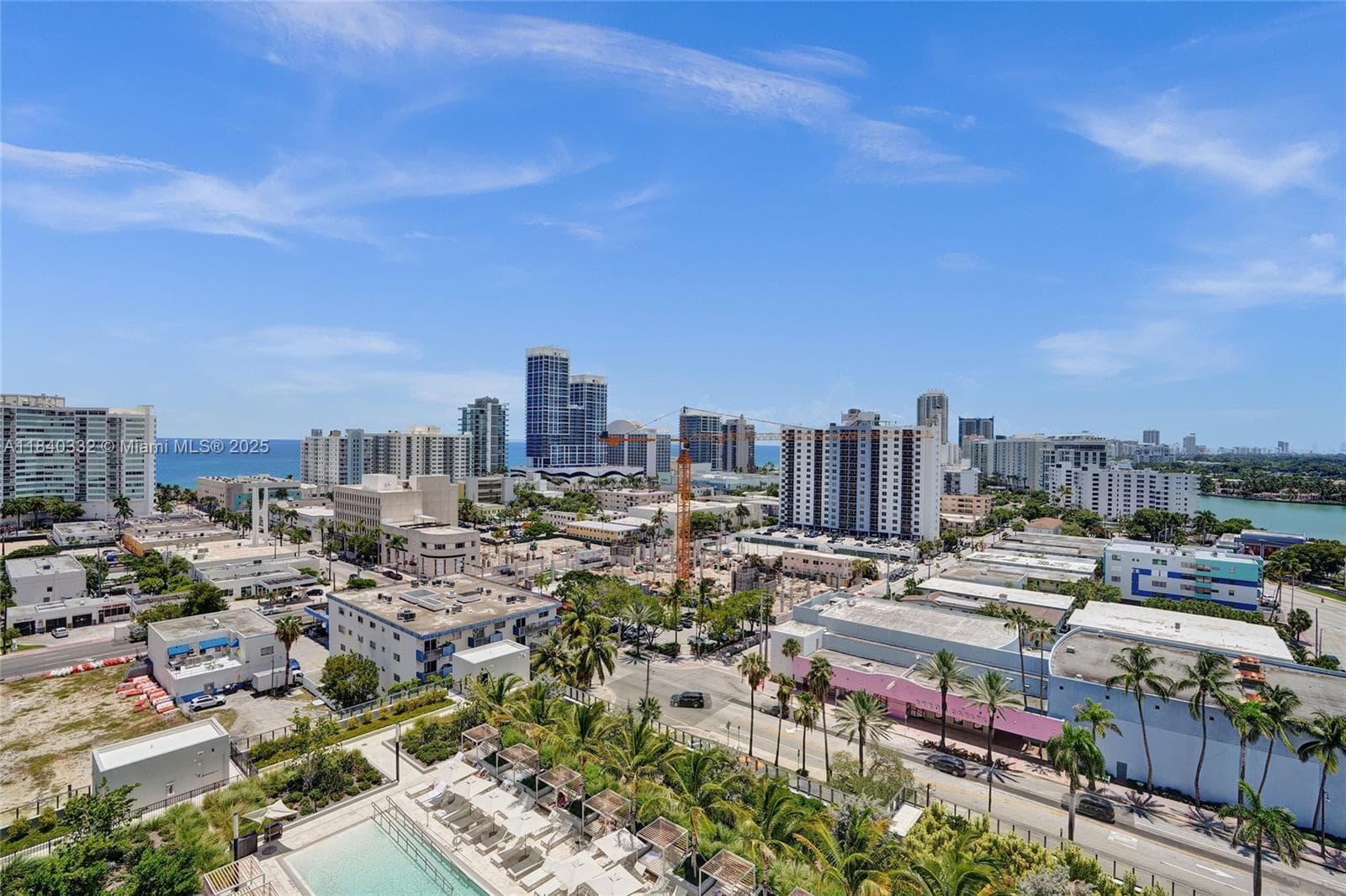A11840332 — Miami Beach — 17