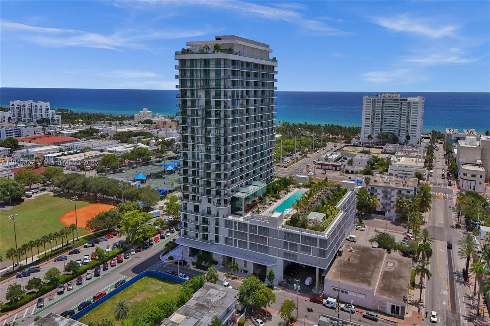 A11840332 — Miami Beach