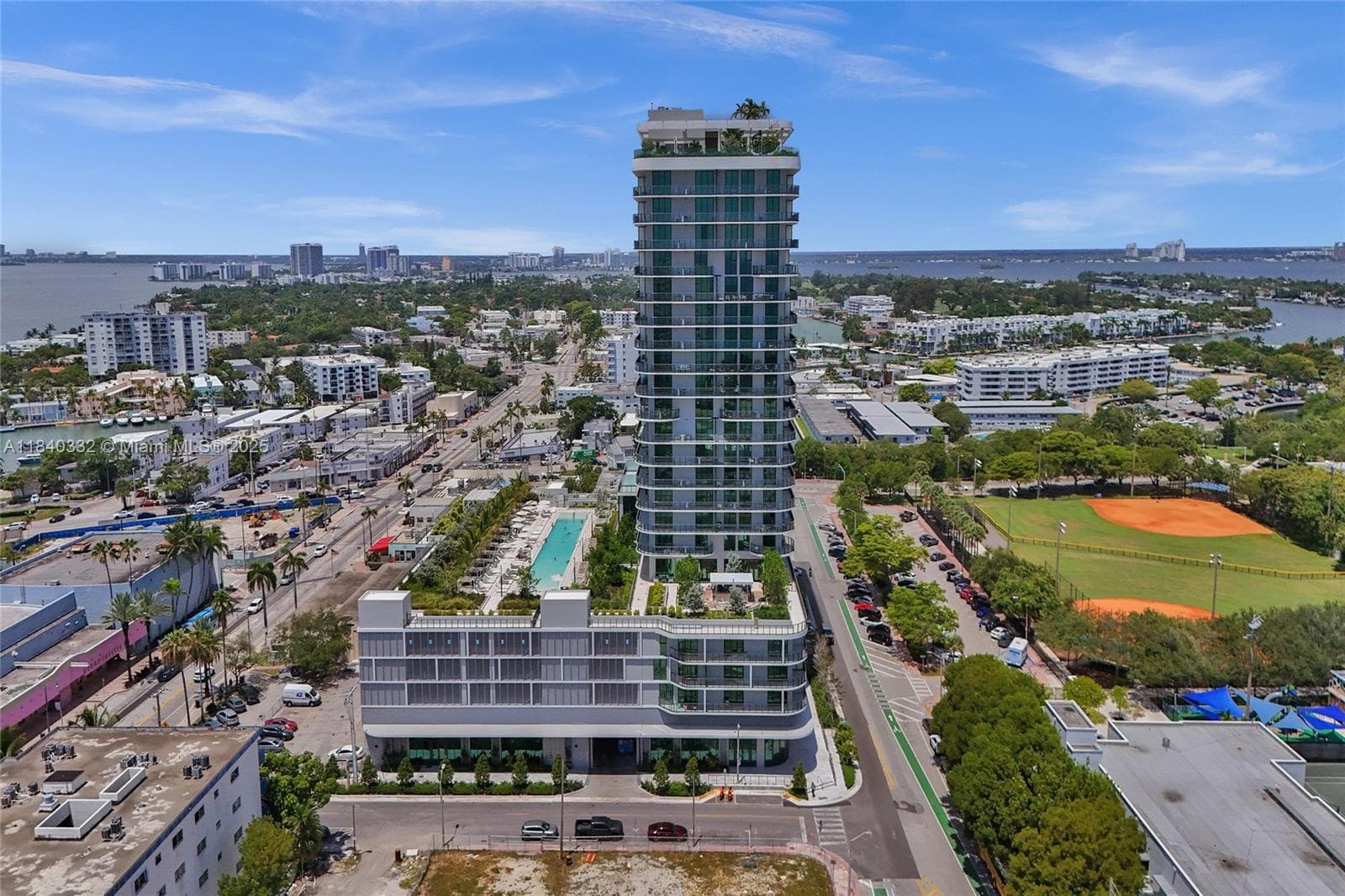 A11840332 — Miami Beach — 11