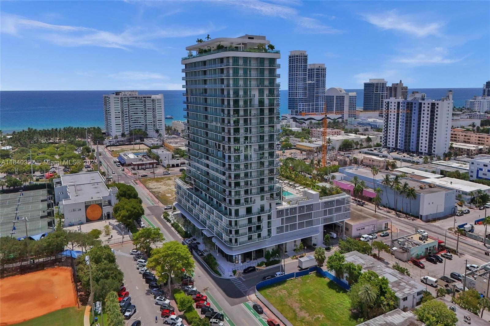 A11840332 — Miami Beach — 8