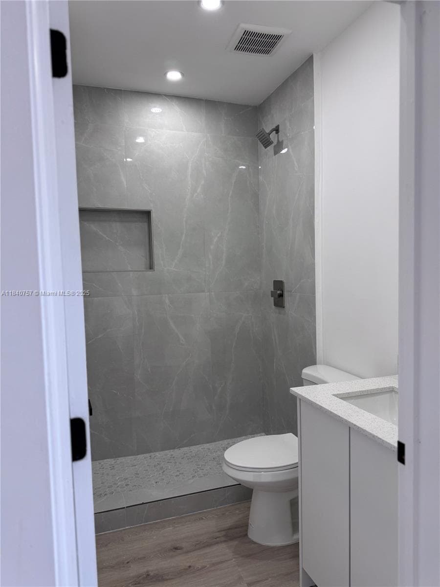 A11840757 — Miami Beach — 6