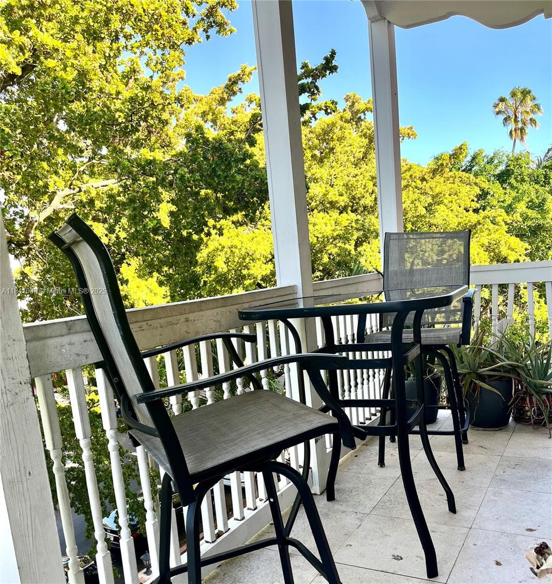 A11841046 — Miami Beach