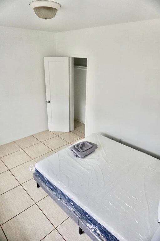 R11107862 — Miami Beach — 16