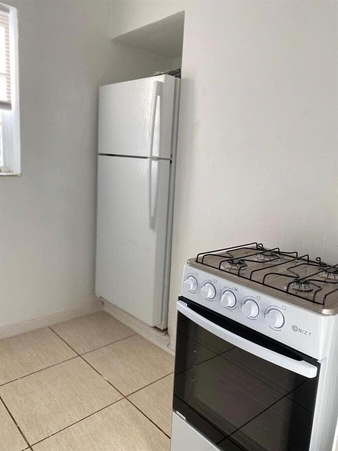 R11107862 — Miami Beach — 20