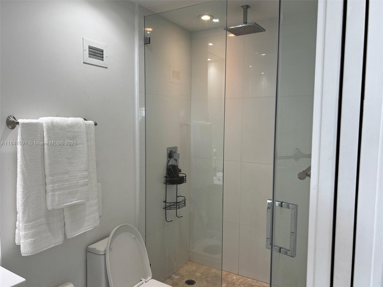 A11841591 — Miami Beach — 16