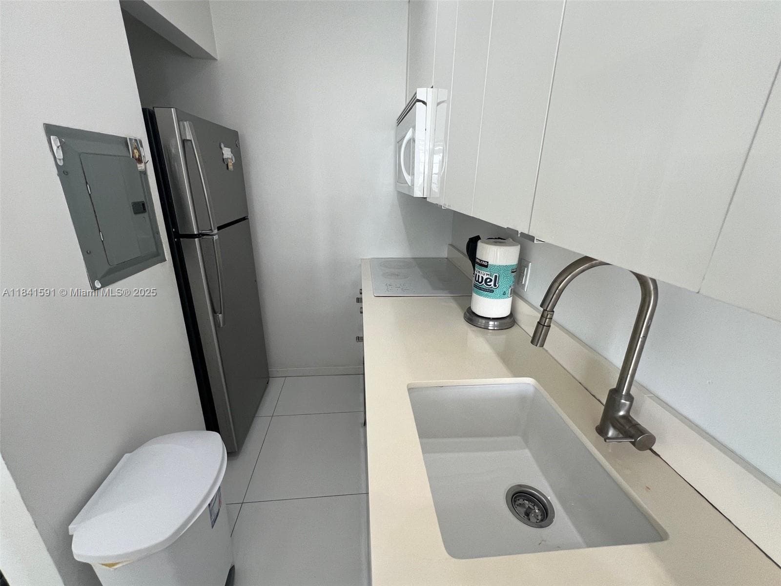 A11841591 — Miami Beach — 15