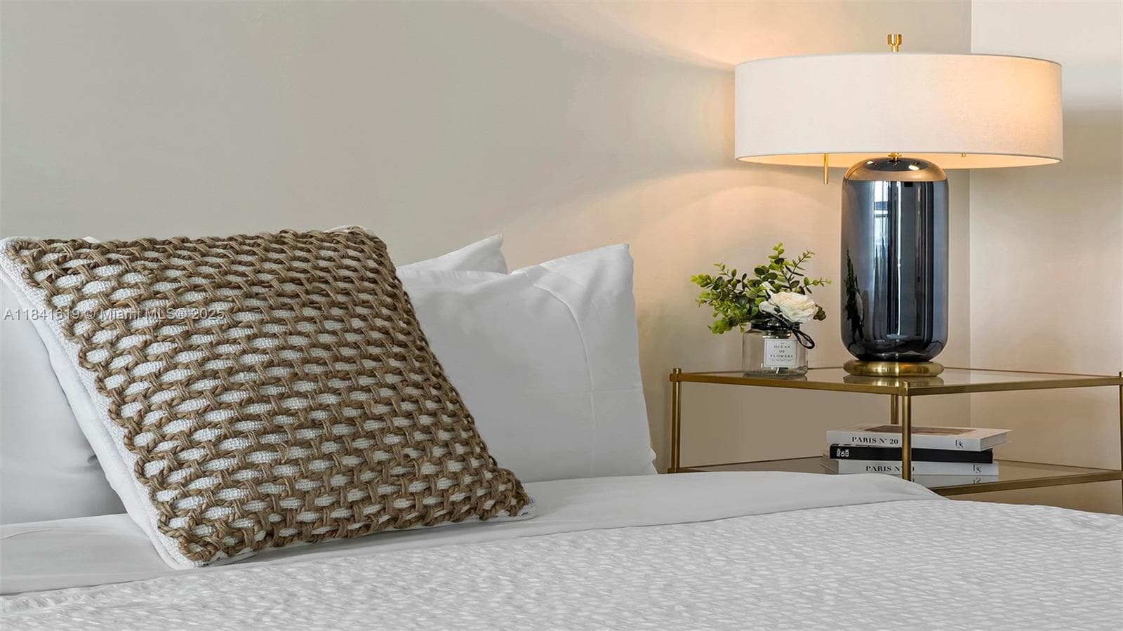 A11841619 — Miami Beach — 13