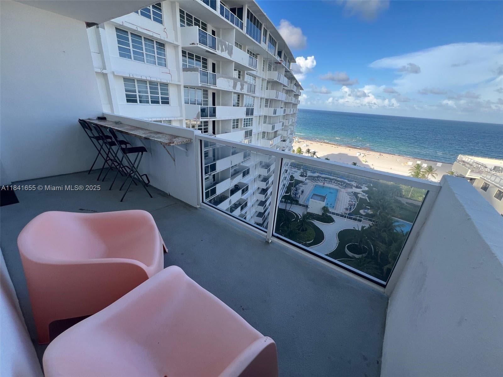 A11841655 — Miami Beach — 57