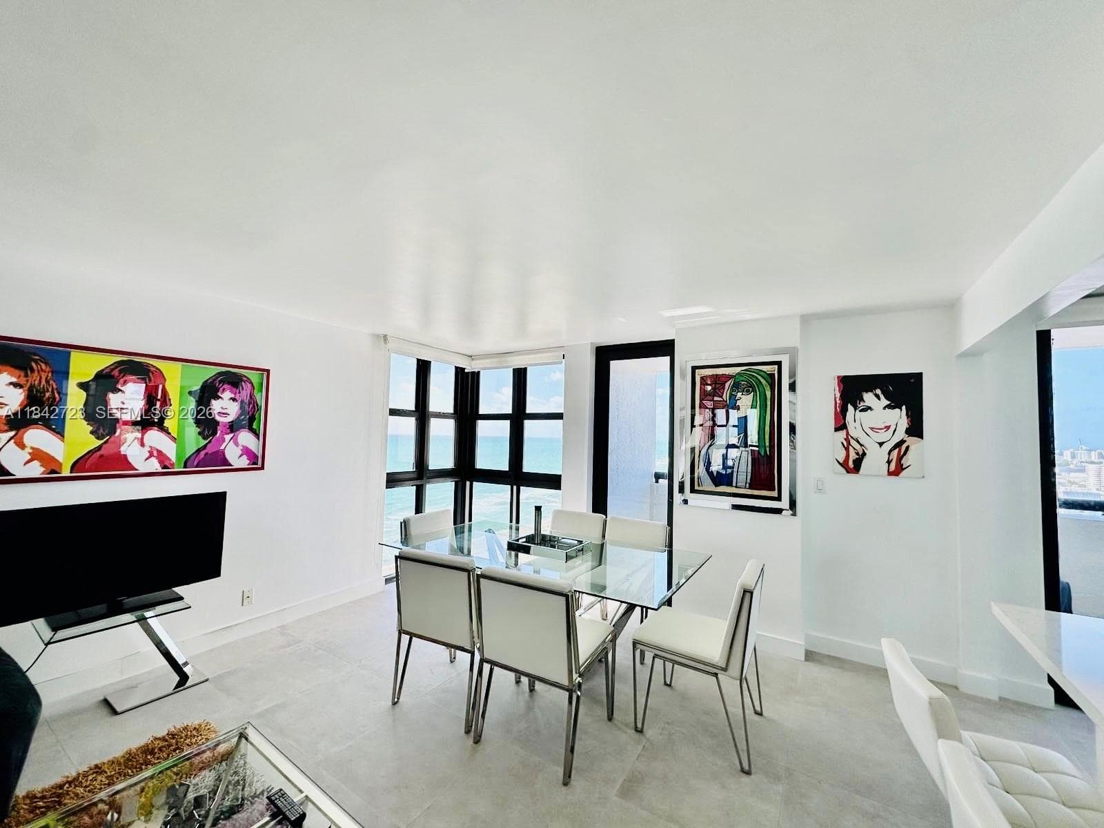 A11842723 — Miami Beach — 2