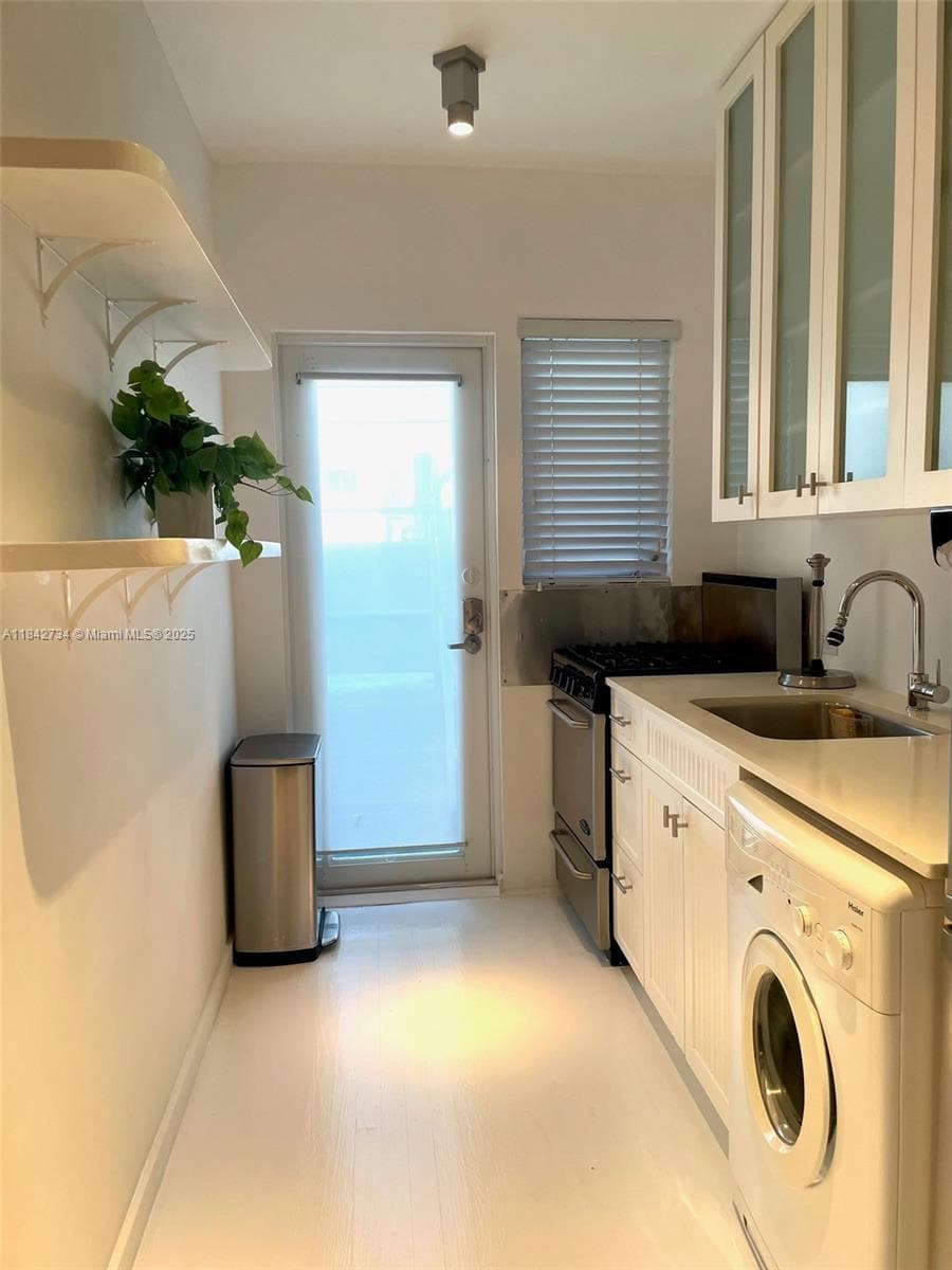 A11842734 — Miami Beach — 6