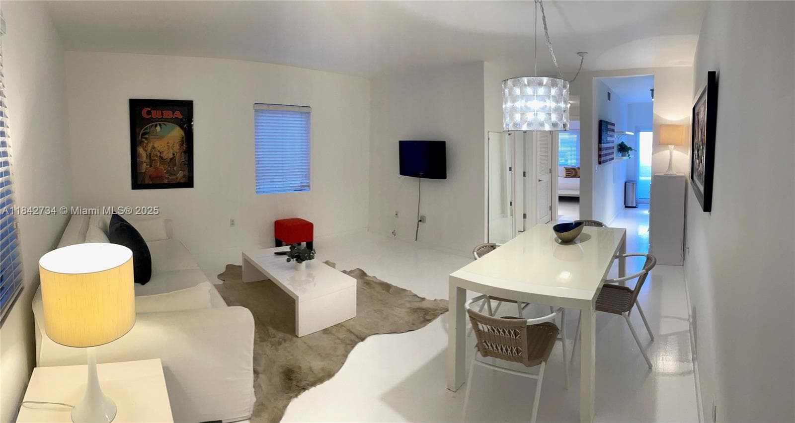 A11842734 — Miami Beach