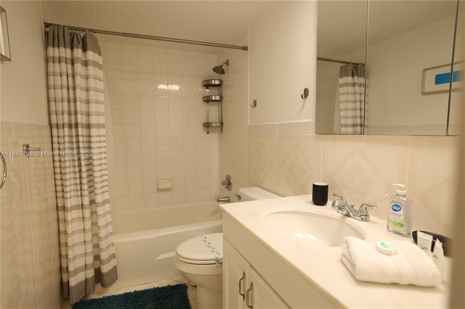 A11843198 — Miami Beach — 10