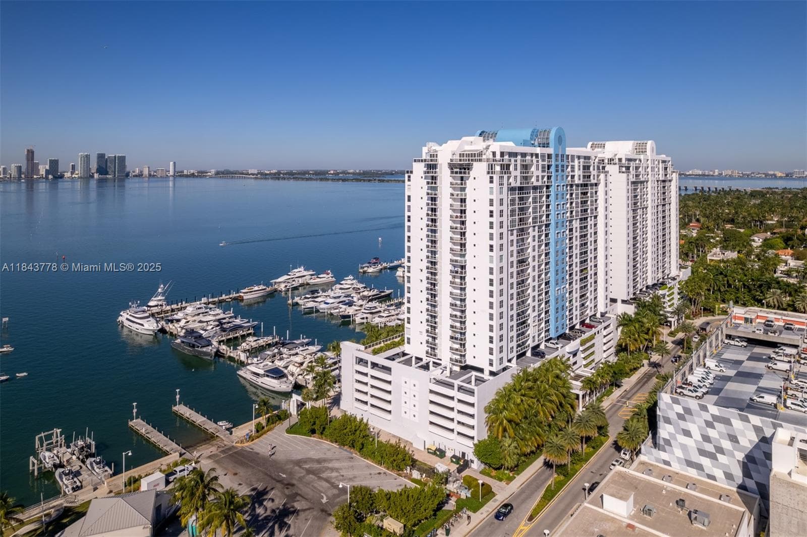 A11843778 — Miami Beach — 31