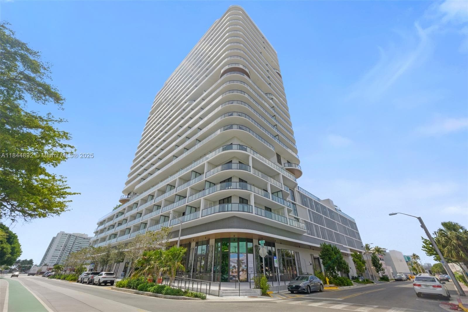 A11844892 — Miami Beach — 30