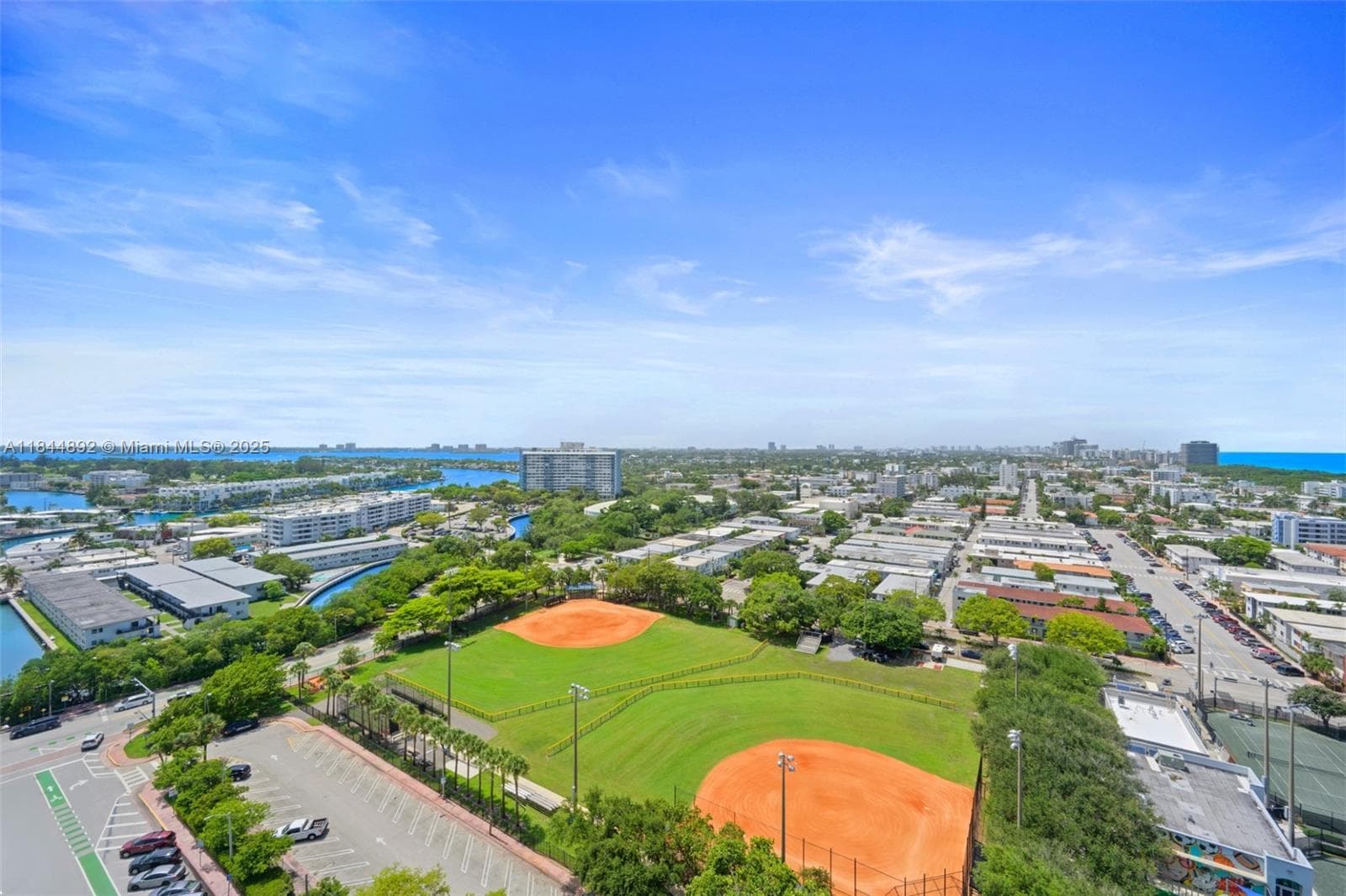 A11844892 — Miami Beach — 14