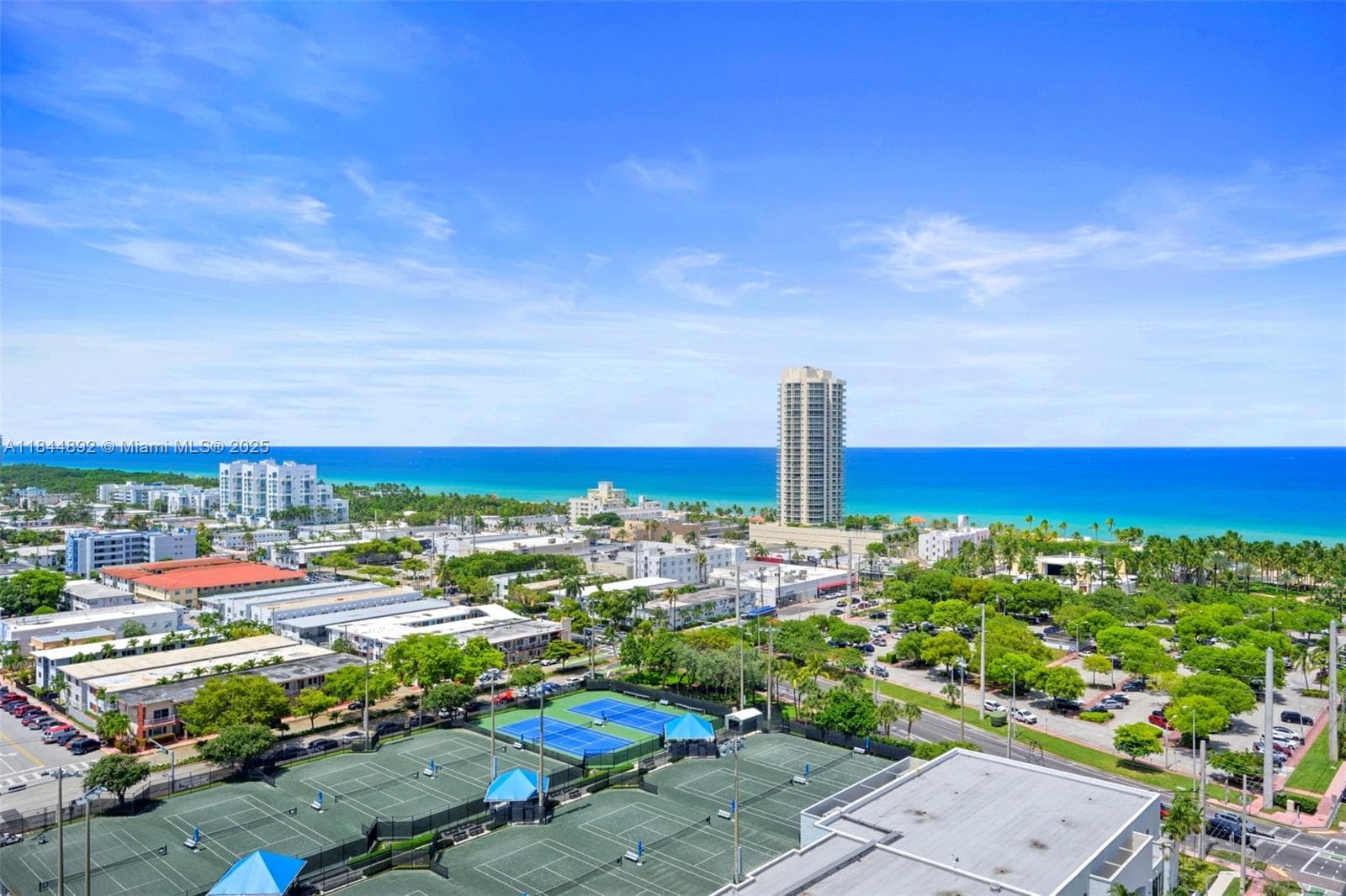 A11844892 — Miami Beach — 15