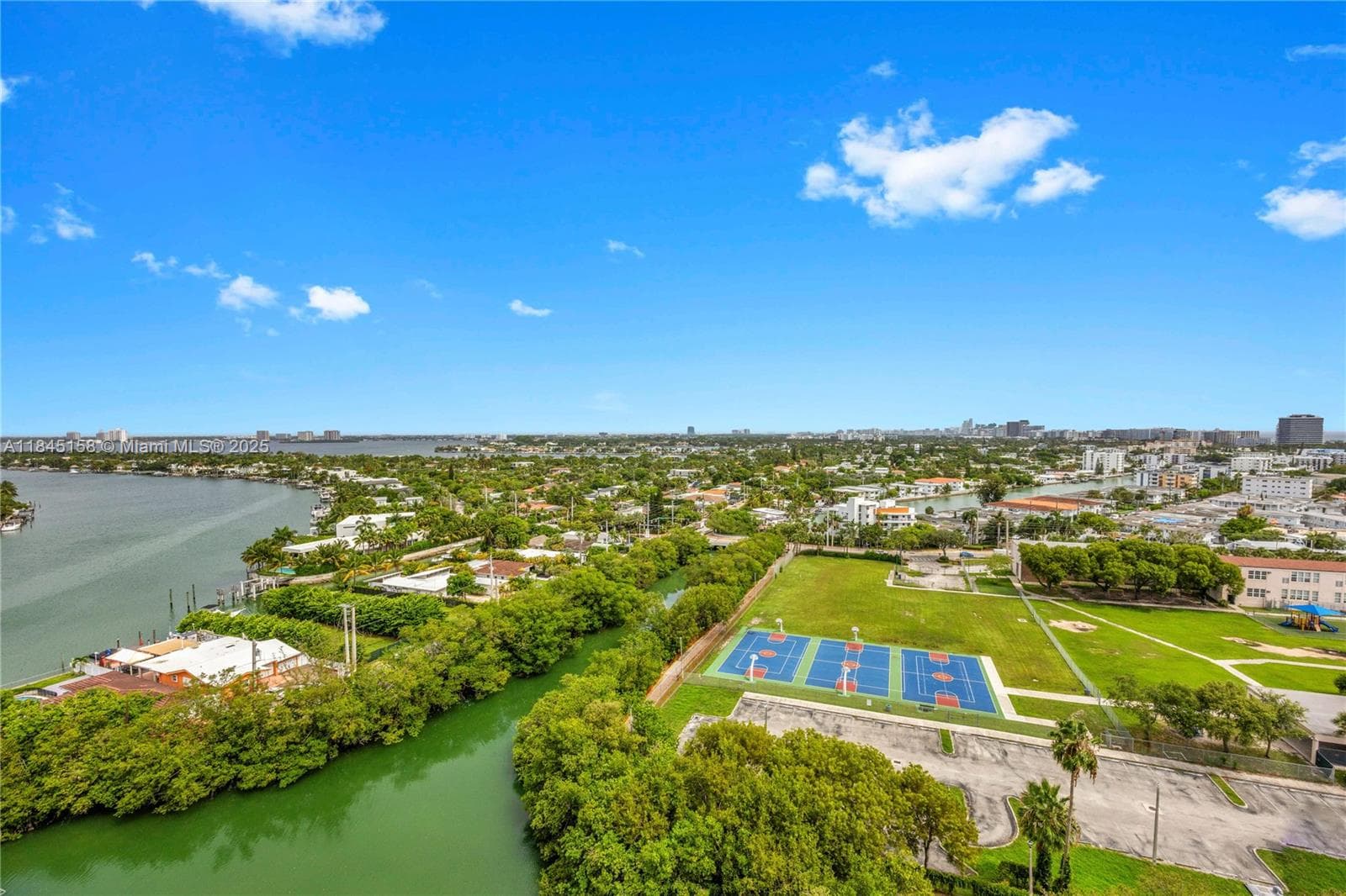 A11845158 — Miami Beach — 18
