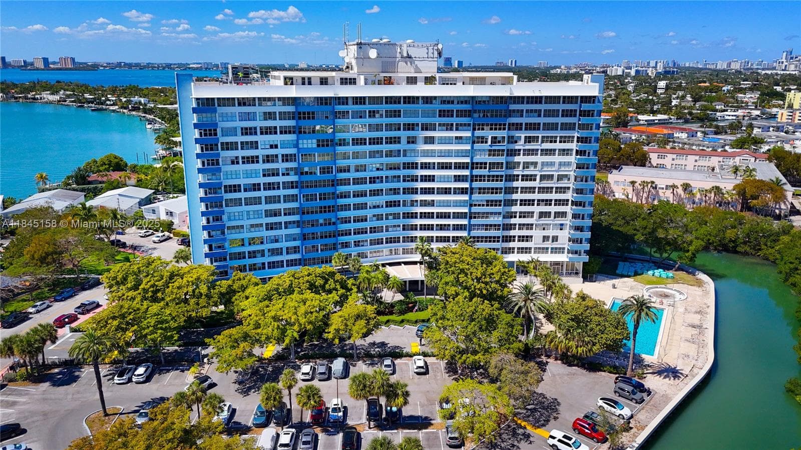 A11845158 — Miami Beach — 29
