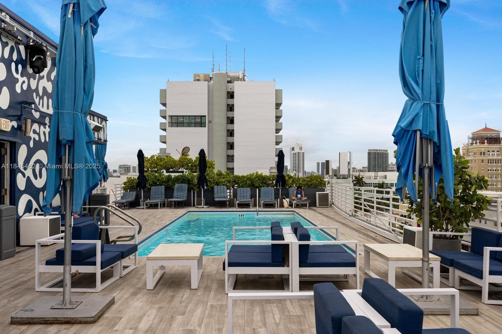 A11845462 — Miami Beach — 23