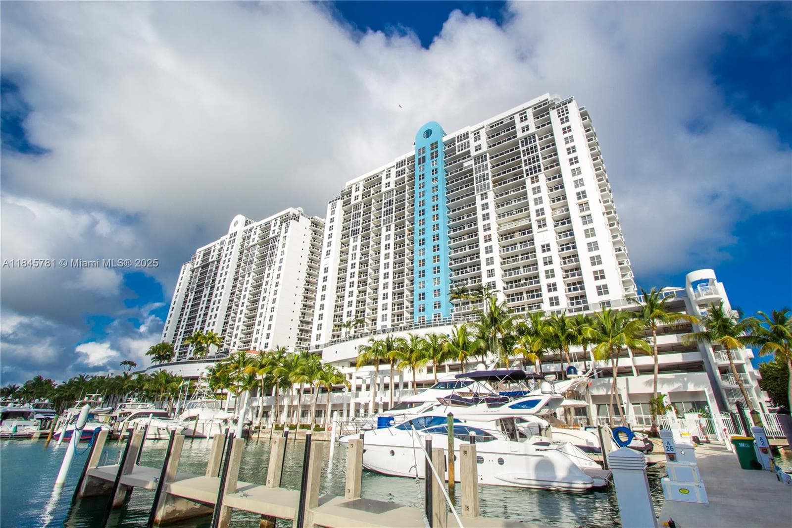 A11845781 — Miami Beach — 2