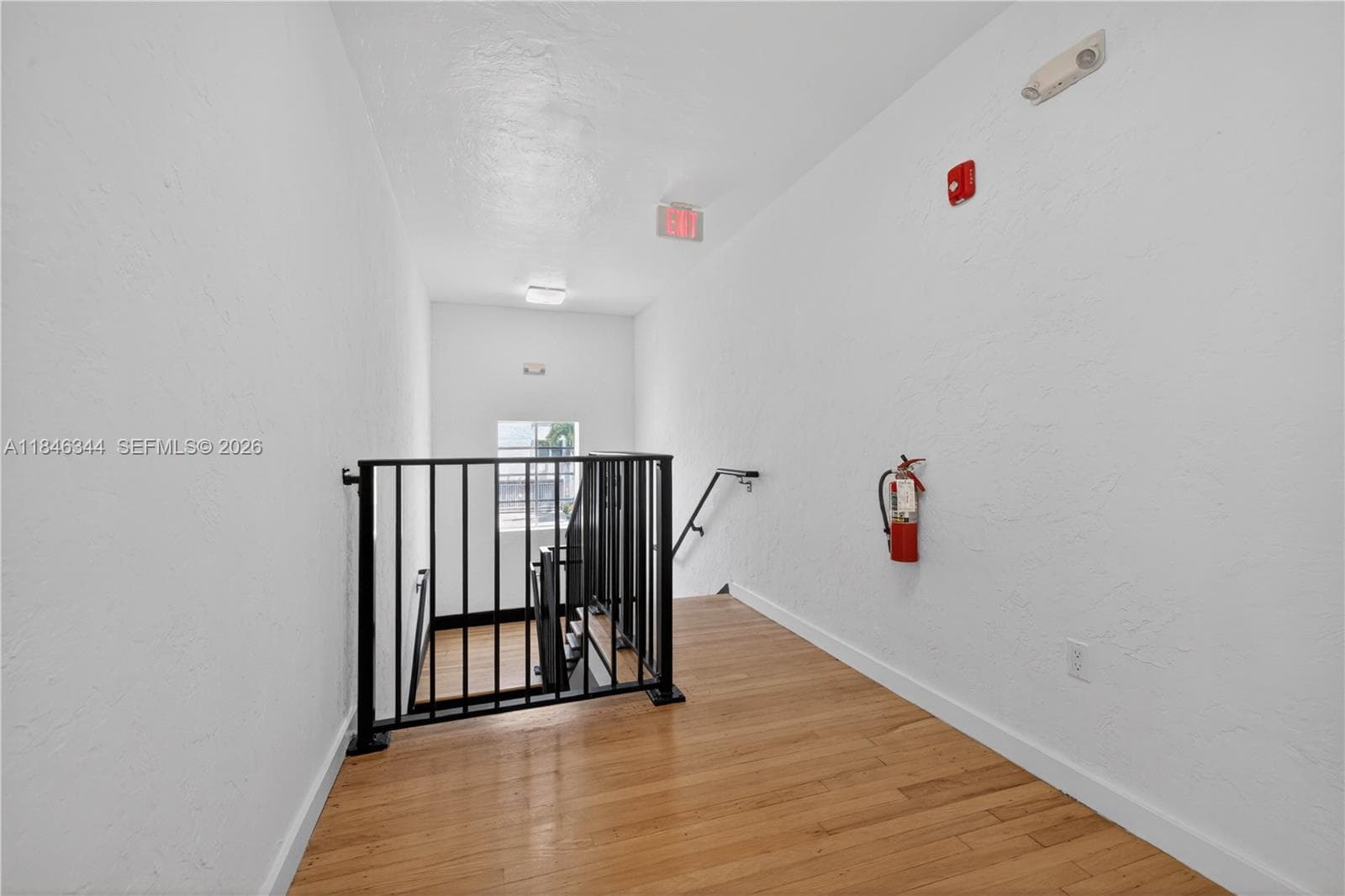 A11846344 — Miami Beach — 30